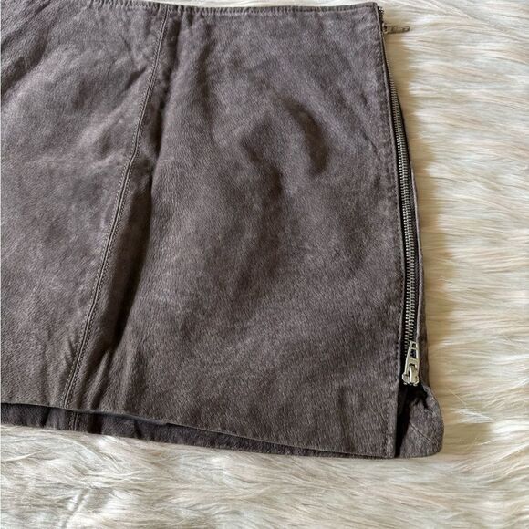 BLANKNYC Zip Suede Mini Skirt in Shadow Grey - Picture 5 of 7